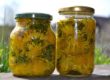 Löwenzahn-Öl, Löwenzahnblüten in Öl, Heilpflanzen Rezepte